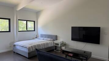 1 chambre, fer et planche à repasser, Wi-Fi, draps fournis