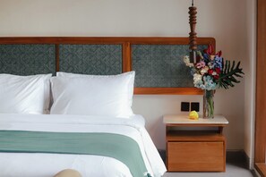 Suite, River View