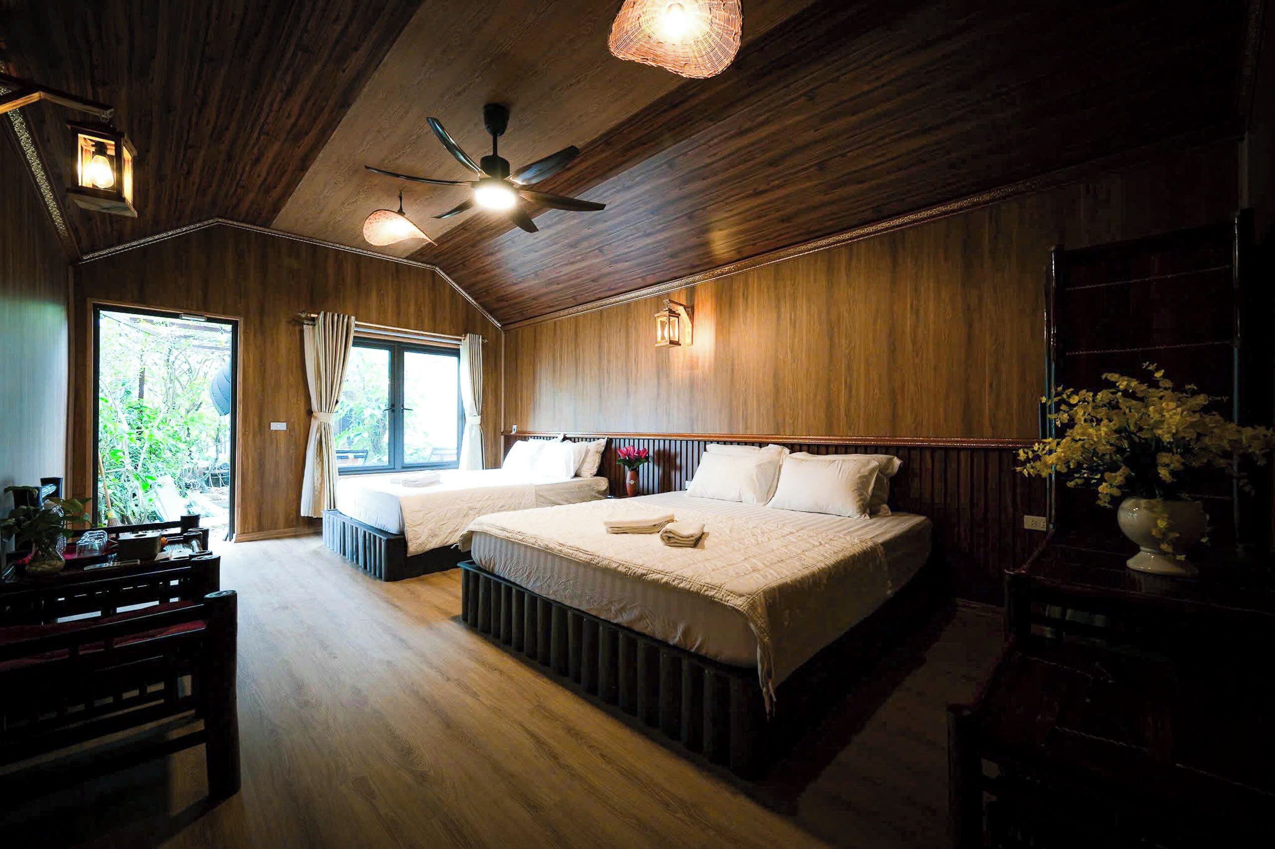 Junior Bungalow, Pool View | Desk, soundproofing, free WiFi, bed sheets