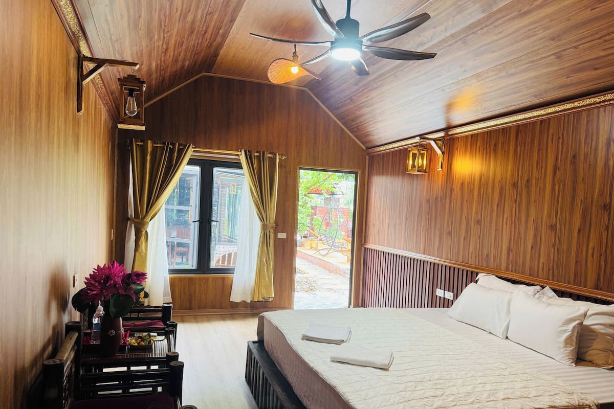 特色平房, 泳池景观 | 迷你吧、办公桌、免费 WiFi、床单