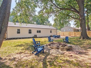 Terrace/patio - Overland Park Beauty!  3BD 2BA New Listing! (Overland Park)
