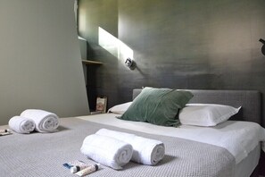2 bedrooms, Internet, bed sheets