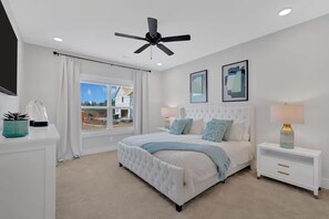 4 bedrooms, iron/ironing board, WiFi, bed sheets