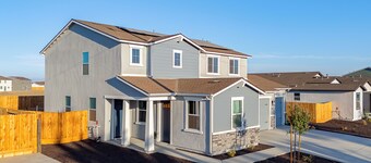 Newly Built Luxury Suite with AC – Perfect for 4 in Bakersfield