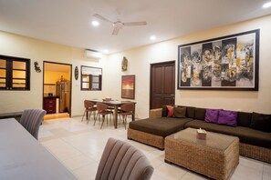 Interior - Papaya Villa. Spacious Sanur villa with pool, close to everything (Bali)