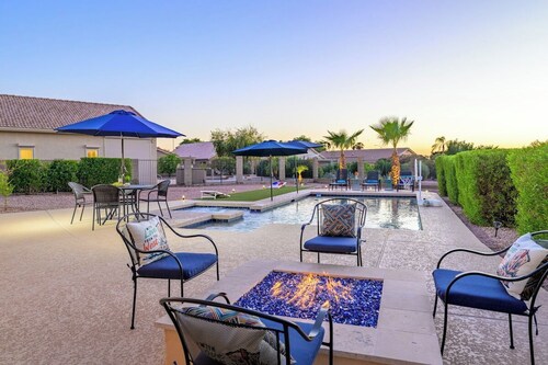 Sunsets on Seventh | Golf Course, Heated Pool and Spa, Ping Pong & Shuffleboard