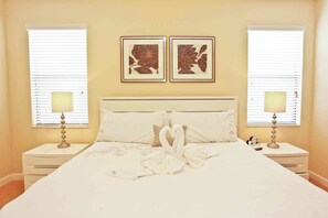9 dormitorios, tabla de planchar con plancha, wifi gratis y ropa de cama