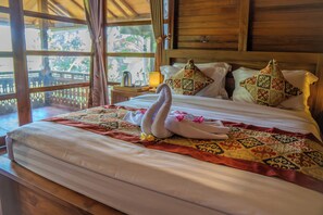 Colchones con pillow-top, minibar y escritorio 