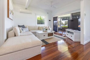 Smart-TV og stereoanlegg