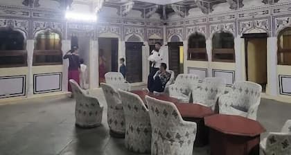 Hotel Singhasan Haveli