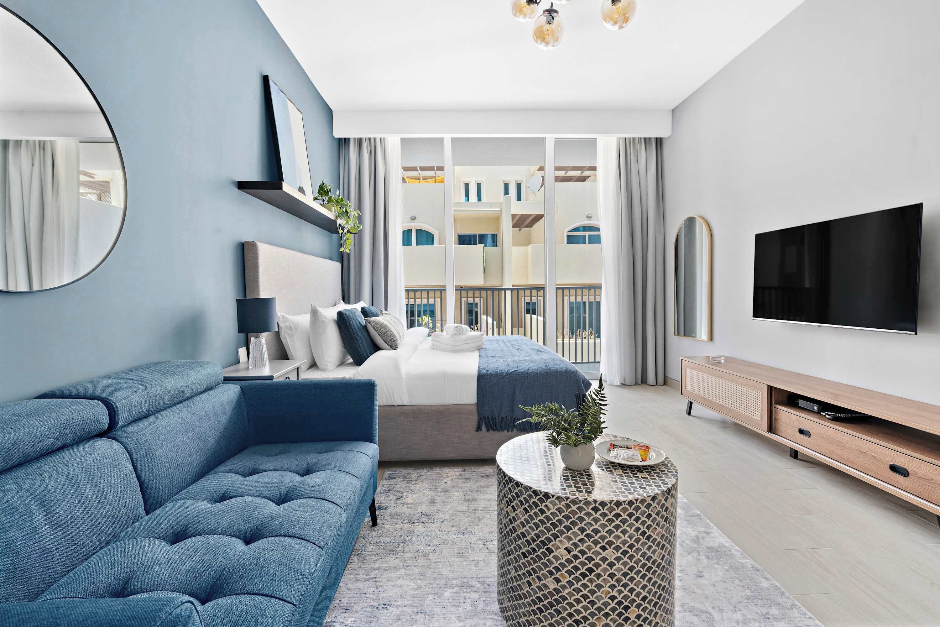 办公桌、熨斗/熨衣板、WiFi、床单