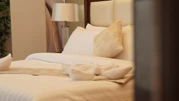 Grand Suite | In-room safe, soundproofing, iron/ironing board, free WiFi