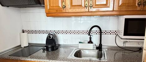Microwave, stovetop