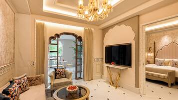 Grand Suite, 1 King Bed, Balcony (Luxury)