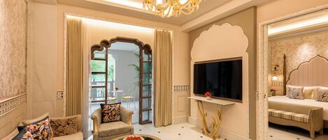 Grand Suite, 1 King Bed, Balcony (Luxury)