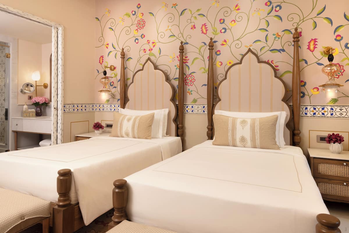 Grand Room, 1 Twin Bed (Luxury, With Sit Out)