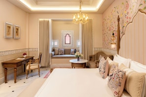 Superior Room, 1 King Bed