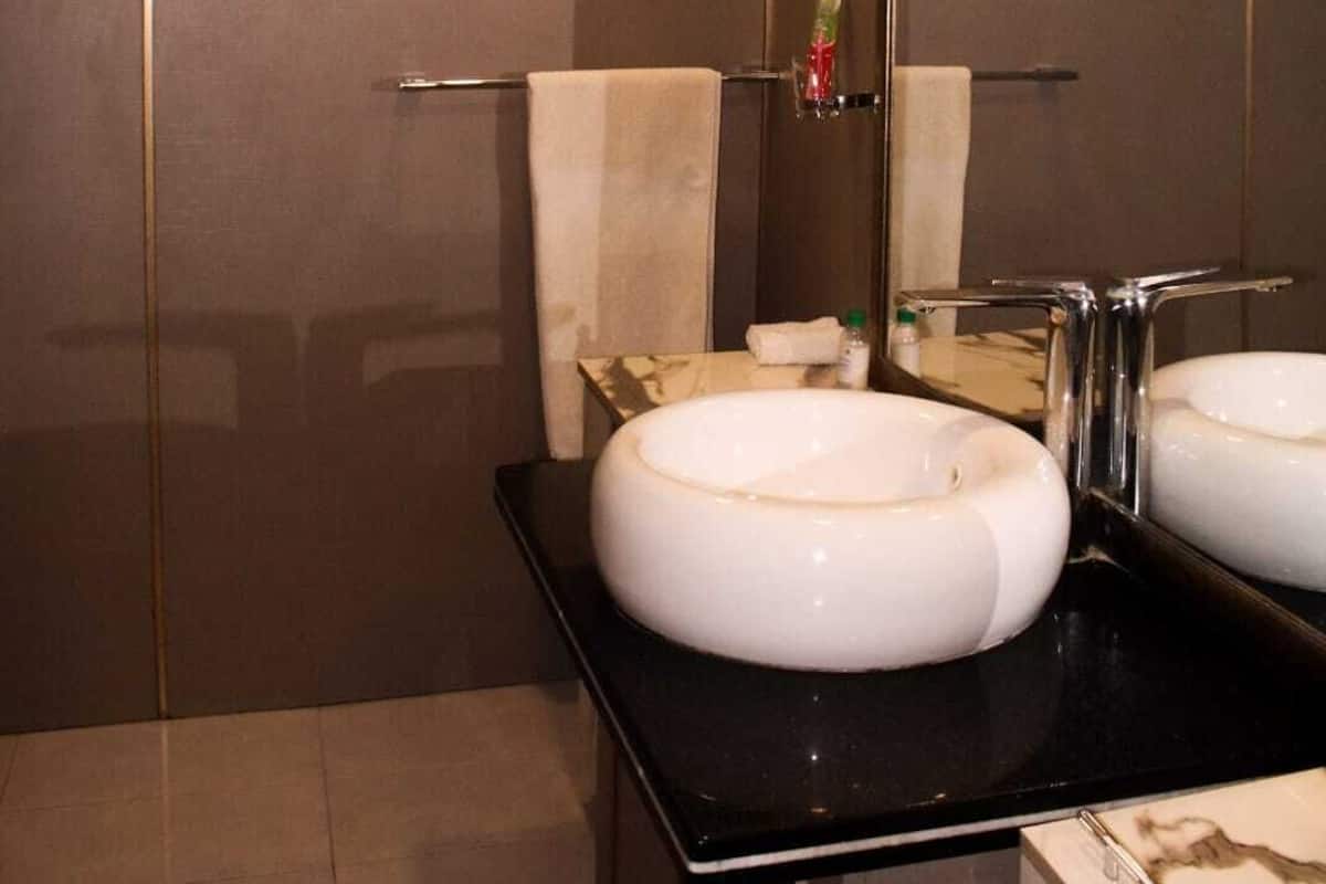 Suite Luxe, vue jardin | Salle de bain