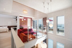 Cortinas blackout, tabla de planchar con plancha y wifi gratis 