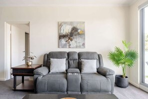 Smart TV, offices