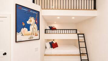 2 habitaciones, escritorio, tabla de planchar con plancha y wifi gratis