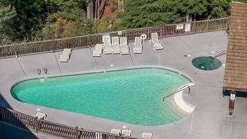 Ulkouima-allas, lämmitetty uima-allas