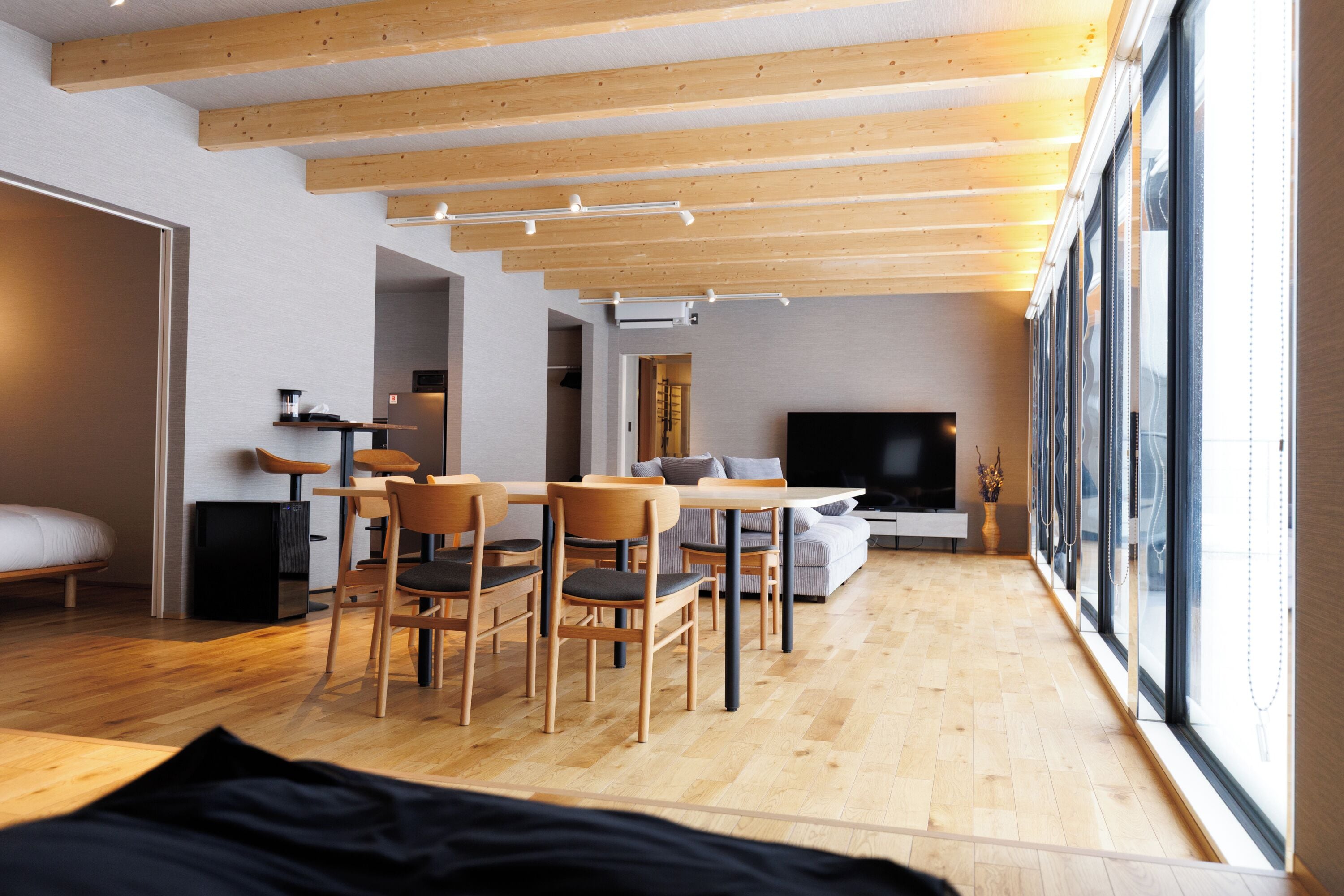 ヴィラ バルコニー ビーチビュー | リビング エリア | スマートテレビ