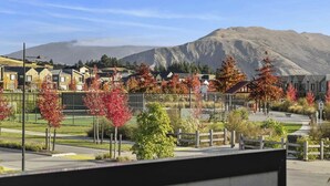 Sports court - NEW 2-bed, 2-bath apartment in Northlake, Wanaka.  Comfort and convenience! (Wānaka)