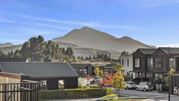 Exterior - NEW 2-bed, 2-bath apartment in Northlake, Wanaka.  Comfort and convenience! (Wānaka)
