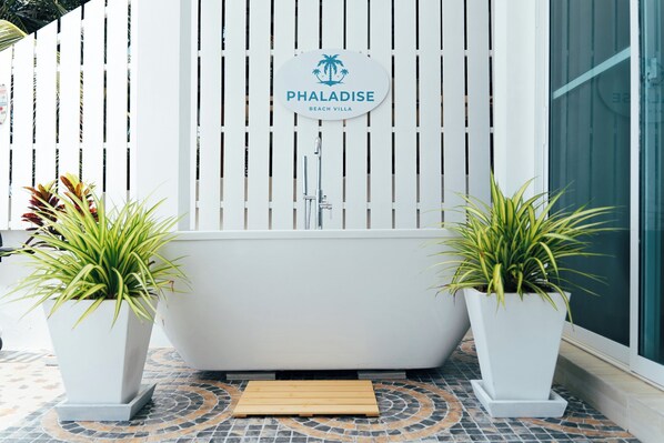 Vila, 2 quartos, acessível, para fumantes | Detalhe da fachada