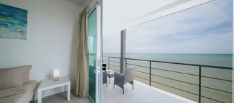 Phaladise Beach Villa at Phala Beach, Ban Chang