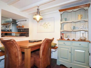 Dining - Woodview (Looe)