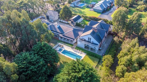 
Heritage Luxury Retreat with Pool, Spa & Gardens