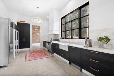 
Heritage Luxury Retreat with Pool, Spa & Gardens