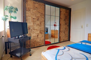 2 bedrooms