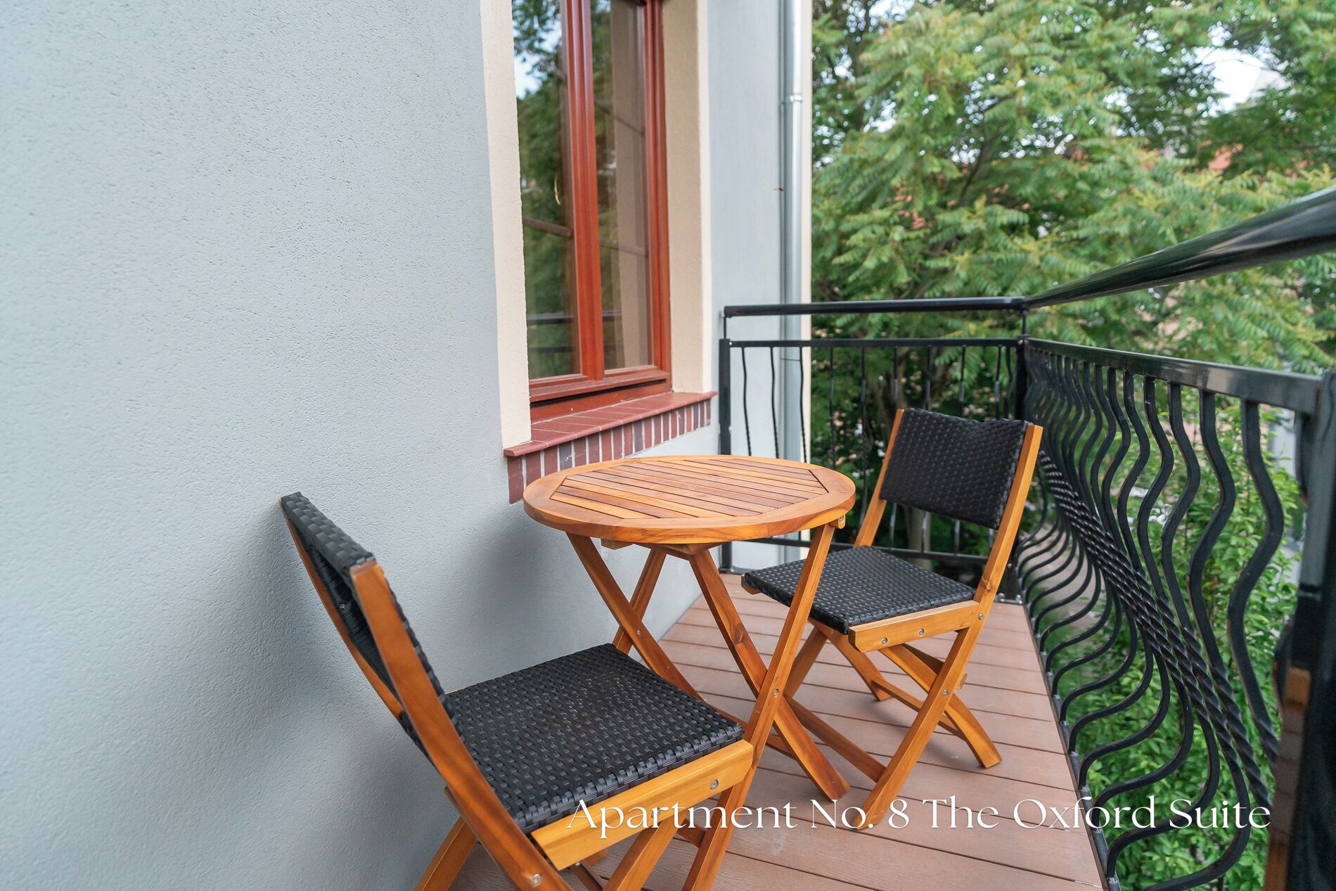 Departamento superior, balcón, vista al patio | Balcón