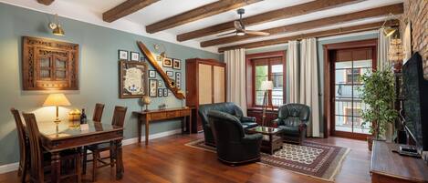 Suite Supérieure, balcon, vue cour intérieure