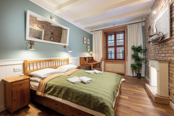 Suite, byutsikt | Blendingsgardiner, strykejern/-brett og wi-fi (inkludert)