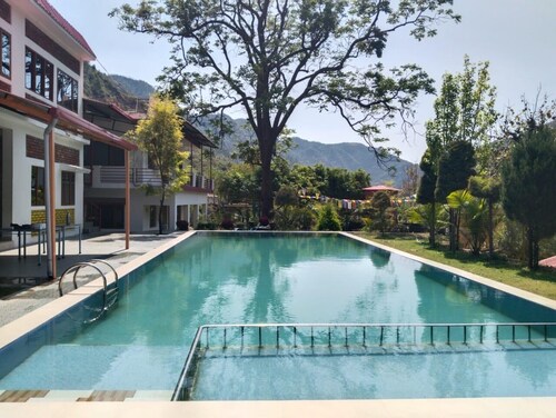 Buddy Hikers Resort 
Home away from home