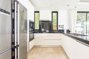 Microwave, oven, dishwasher