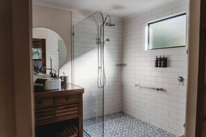 Haartrockner, Handtücher