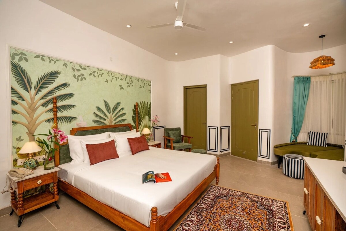  Premium Room with balcony | Desk, free WiFi, bed sheets