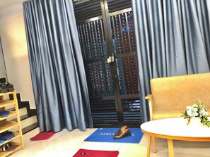 Reception - SG Cozy House - Self Check - In (Ben Thanh)