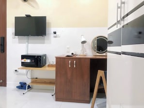 Quarto casal standard | Escrivaninha, Wi-Fi de cortesia
