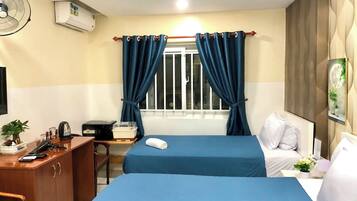 Standard Triple Room | Desk, free WiFi