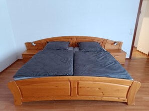 3 Schlafzimmer, WLAN, Bettwäsche