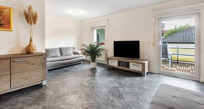 Apartment 'Schneider' with Balcony and Wi-Fi