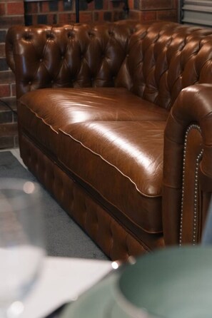 Interior - Modern 3-Bedroom Stay | Walk to Shops & Dining (Robertson)