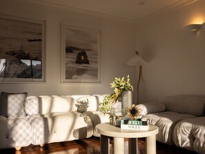 Interior - Sunnybank Family 4BR Home | Walk to Plaza & Dining (Sunnybank)