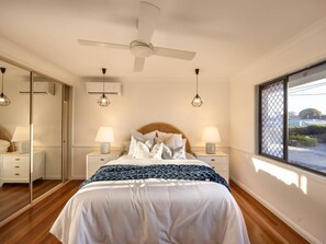 Bügeleisen/Bügelbrett, WLAN, Bettwäsche